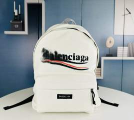 Picture of Balenciaga Handbags _SKUfw177415930fw